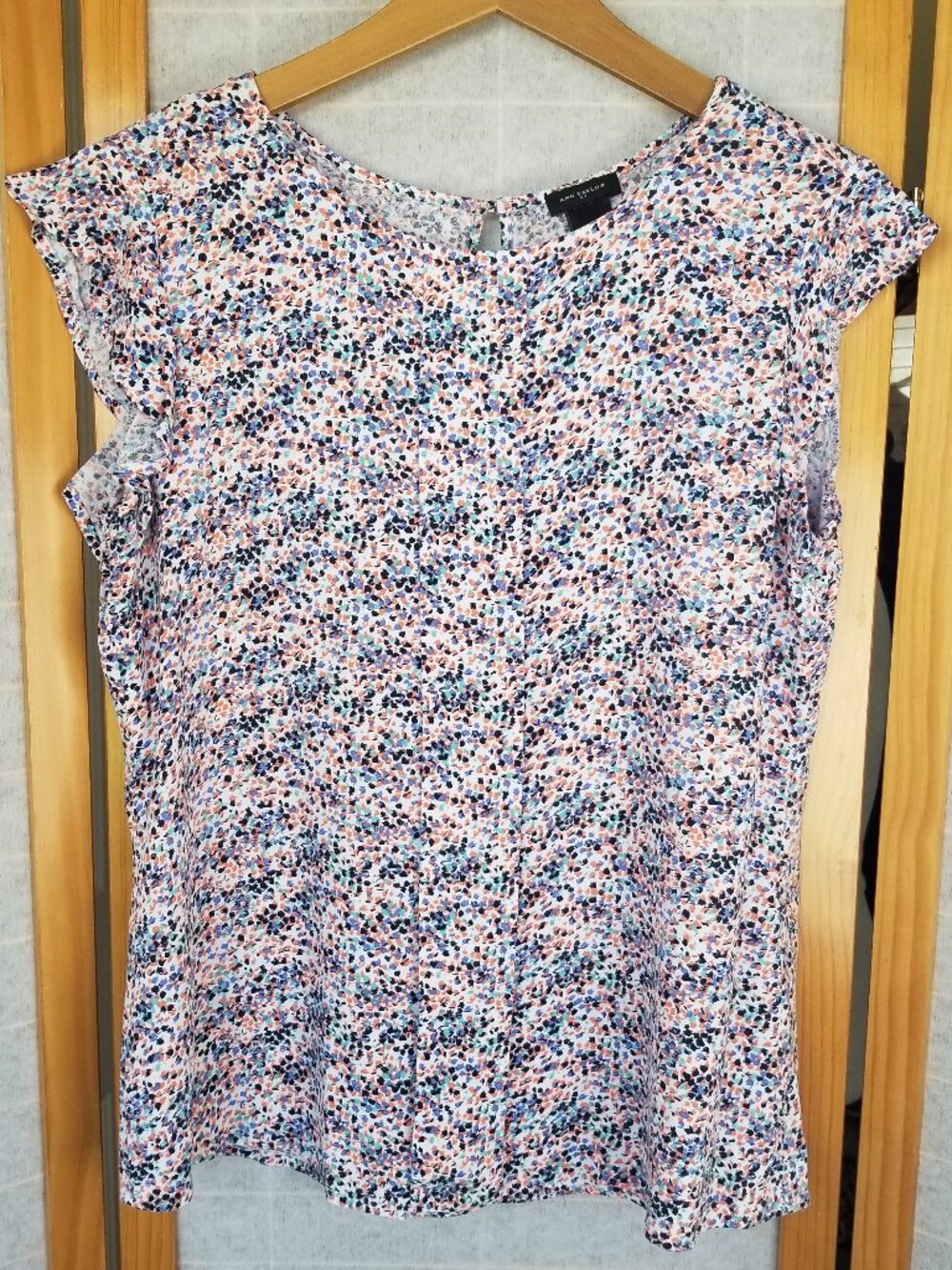 Ann Taylor Blouse Top Printed Cap Flutter Sleeve Shell Size 10